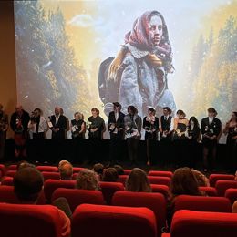 Een feestelijke première van de film Waltraud